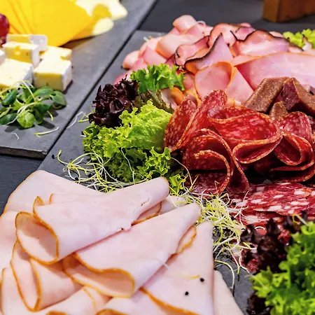 Mountain Luis Lejlighedshotel 4*