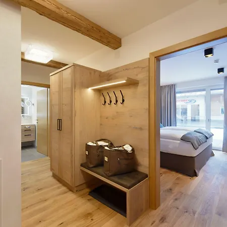 Mountain Luis Hotel apartamentowy 4*