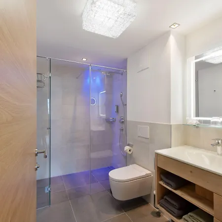 Apartmanhotel Mountain Luis Inkl Zell Am See-kaprun Sommerkarte 4*