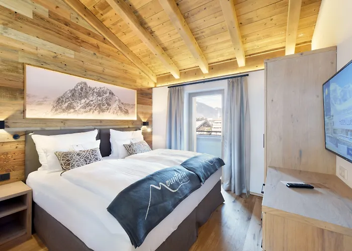 Mountain Luis Lägenhetshotell Kaprun